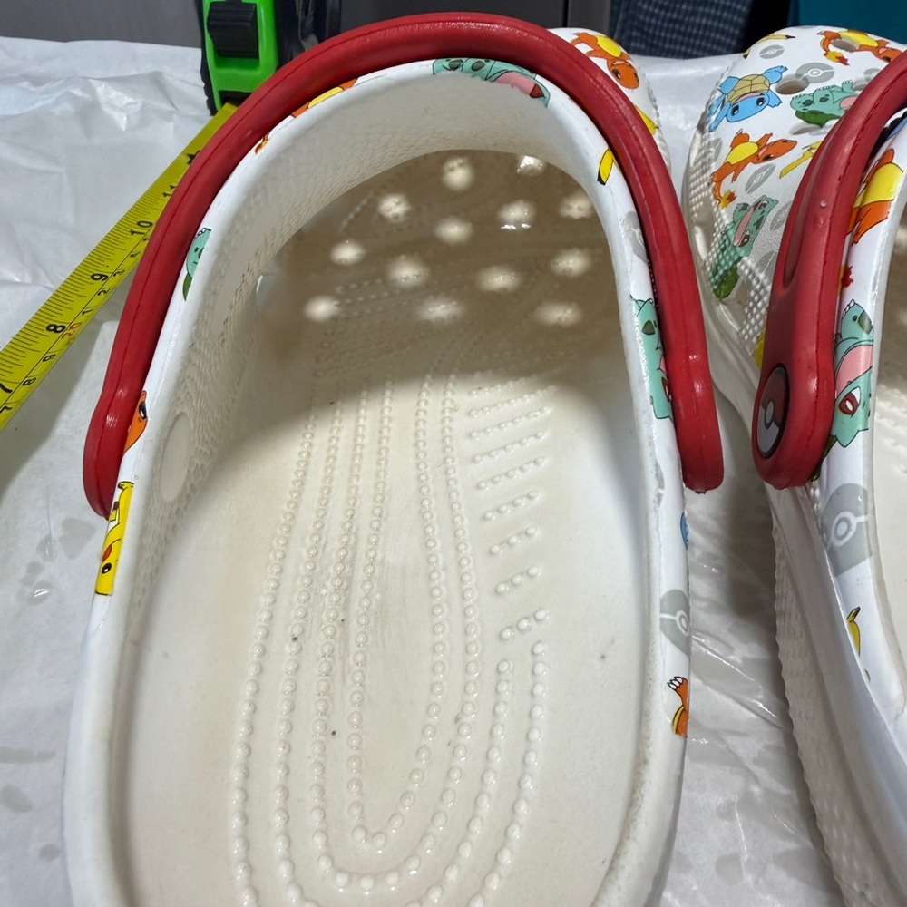 Pokemon Crocs - Picture 5 of 7